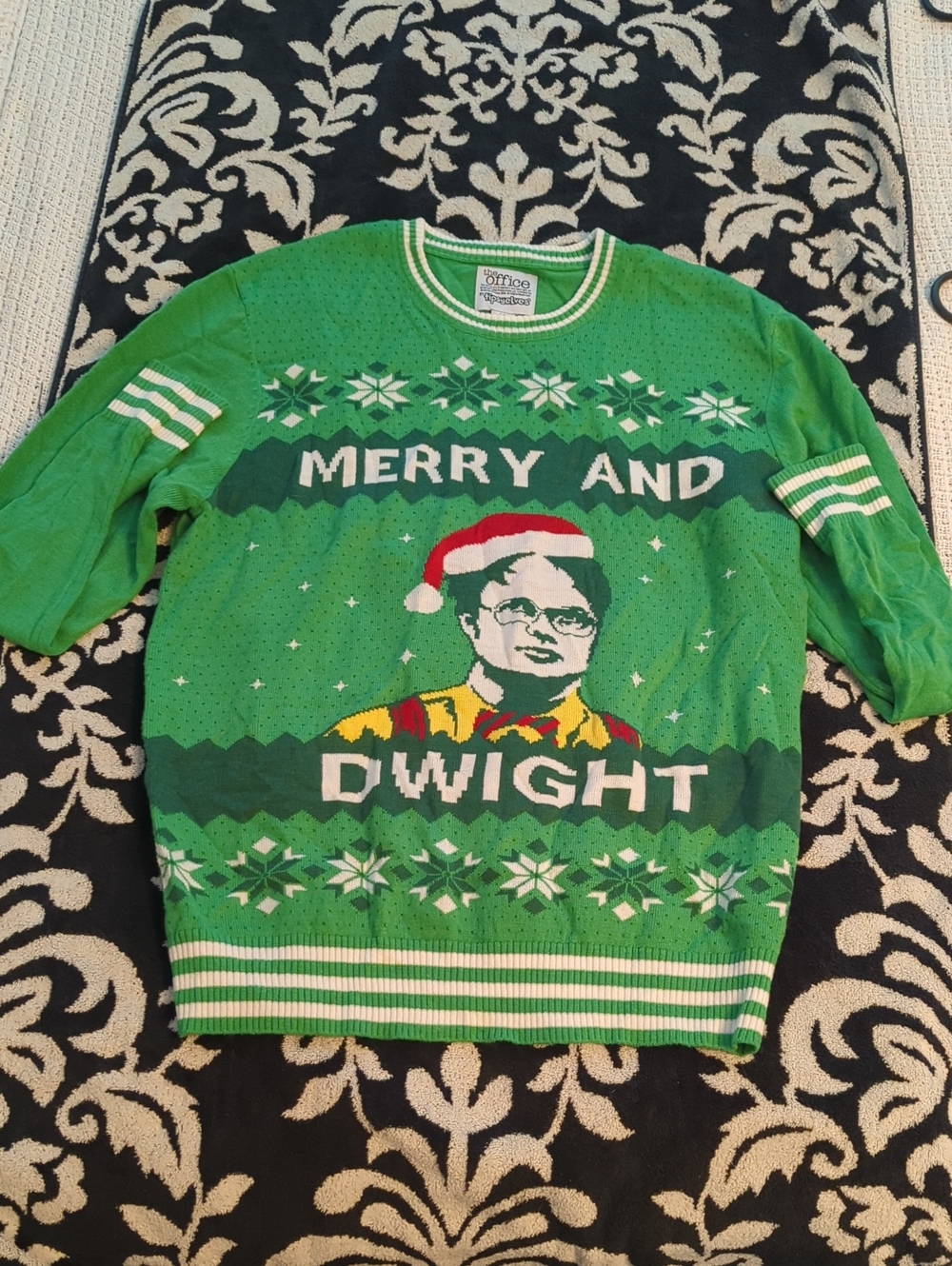 'Merry and Dwight' Graphic Kelly Green TipsyElves Lightweight Crewneck Sweater L